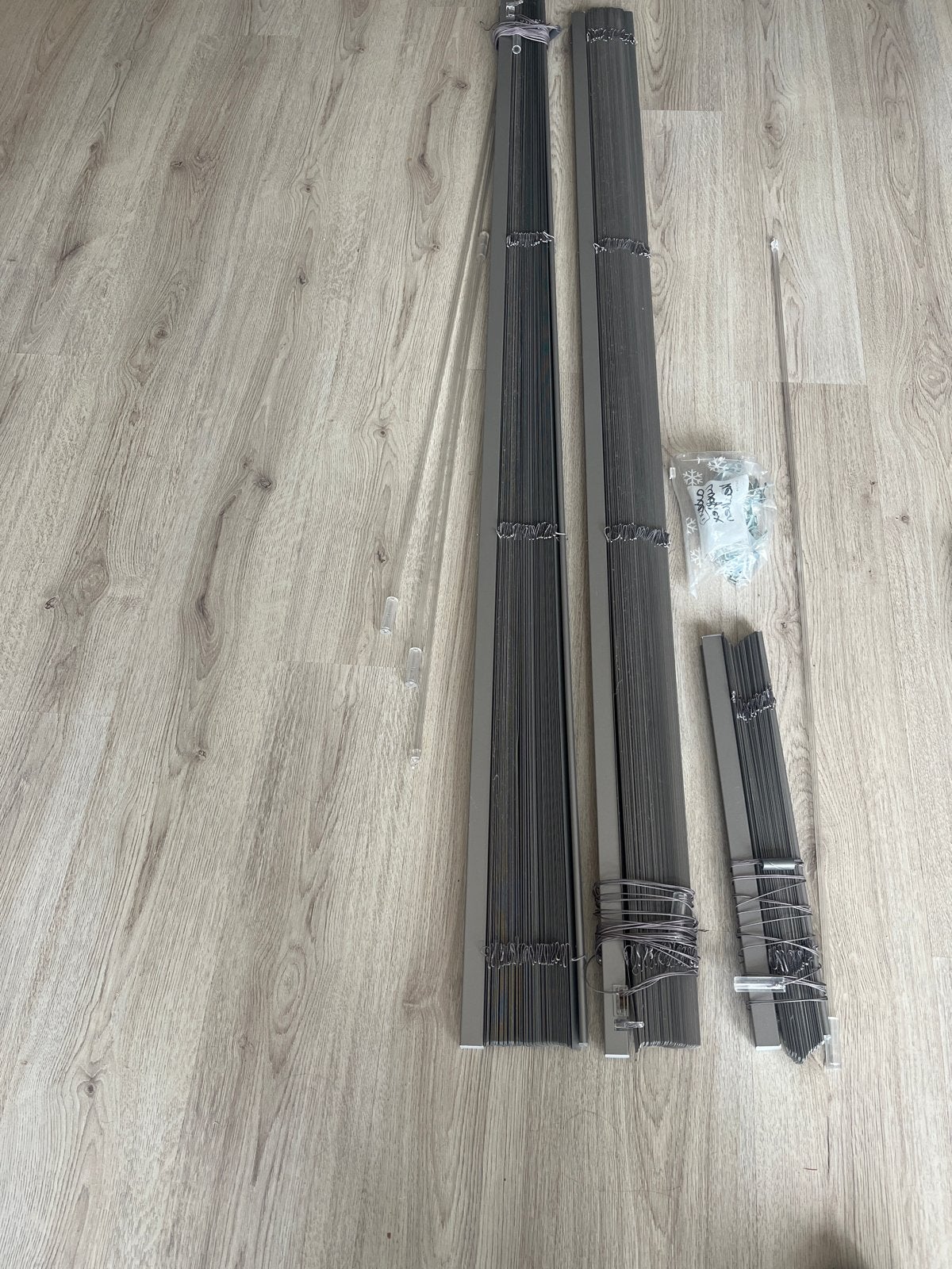 Jaloezieën - 3 stuks totaal 60€, kan ook los, Ophalen, Gebruikt, Metaal, Grijs