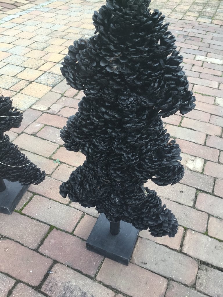 Kerstbomen van dennenappels., Ophalen, Gebruikt