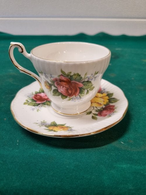 kop en schotel west minster bloemen, Antiek en Kunst, Antiek | Servies los, Ophalen of Verzenden