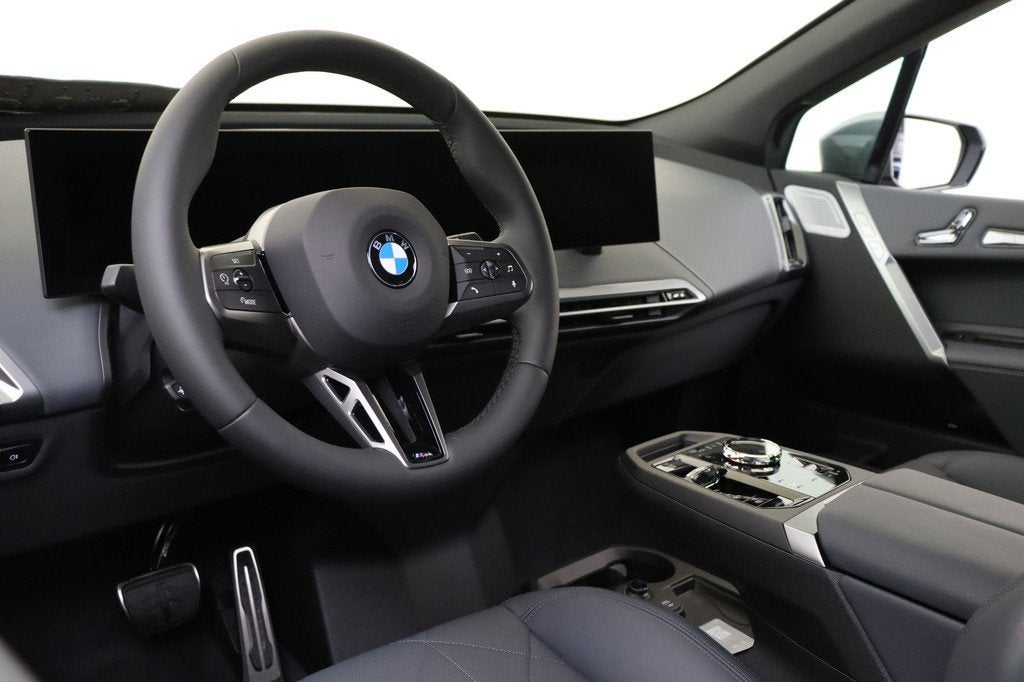 BMW iX xDrive60 M Sport / Panoramadak Sky Lounge / Trekhaak, Auto's, BMW, IX, Leder, 2480 kg, SUV of Terreinwagen