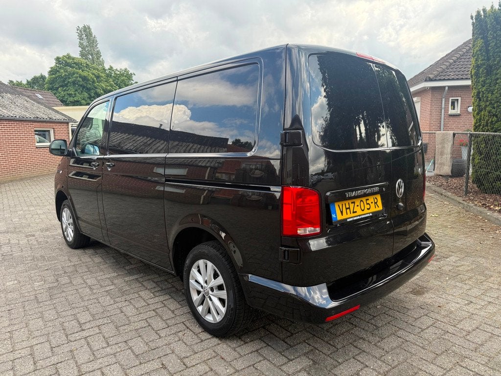 Volkswagen Transporter 2.0 TDI L1H1 Highline T6.1 DSG 150PK, Gebruikt, 4 cilinders, 150 pk, Volkswagen