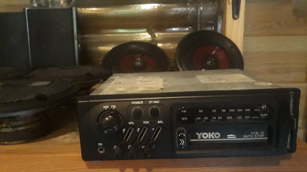 YOKO AUTO RADIO/CASSETTE, Ophalen of Verzenden, Gebruikt