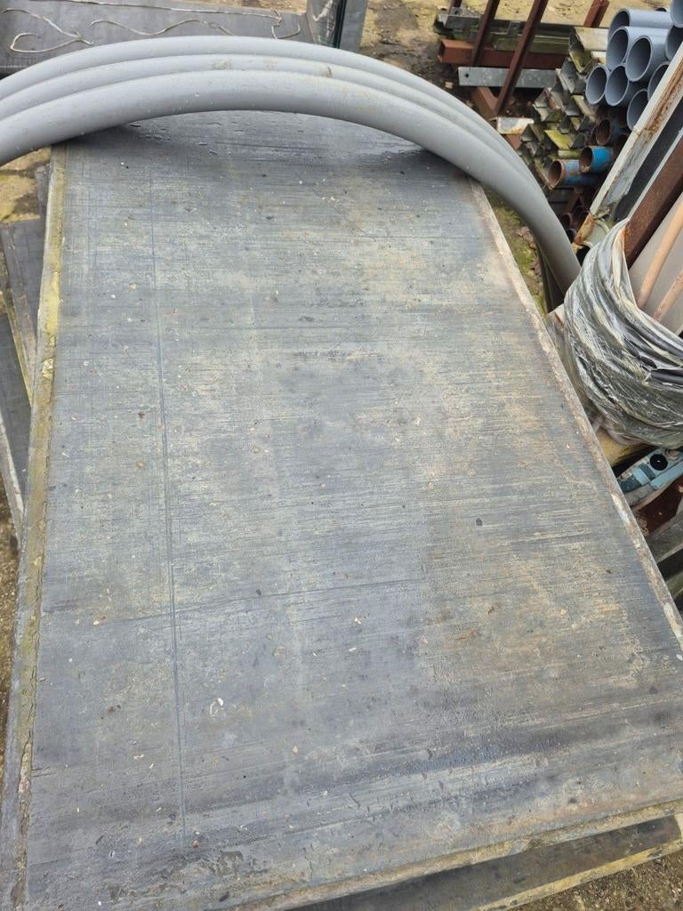 Kunstof steenschotten vlonder terras

Ideaal voor uw terras, Ophalen, Kunststof
