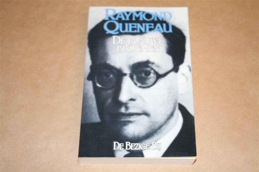 De blauwe bloemen. Raymond Queneau. 1992., Ophalen of Verzenden, Zo goed als nieuw