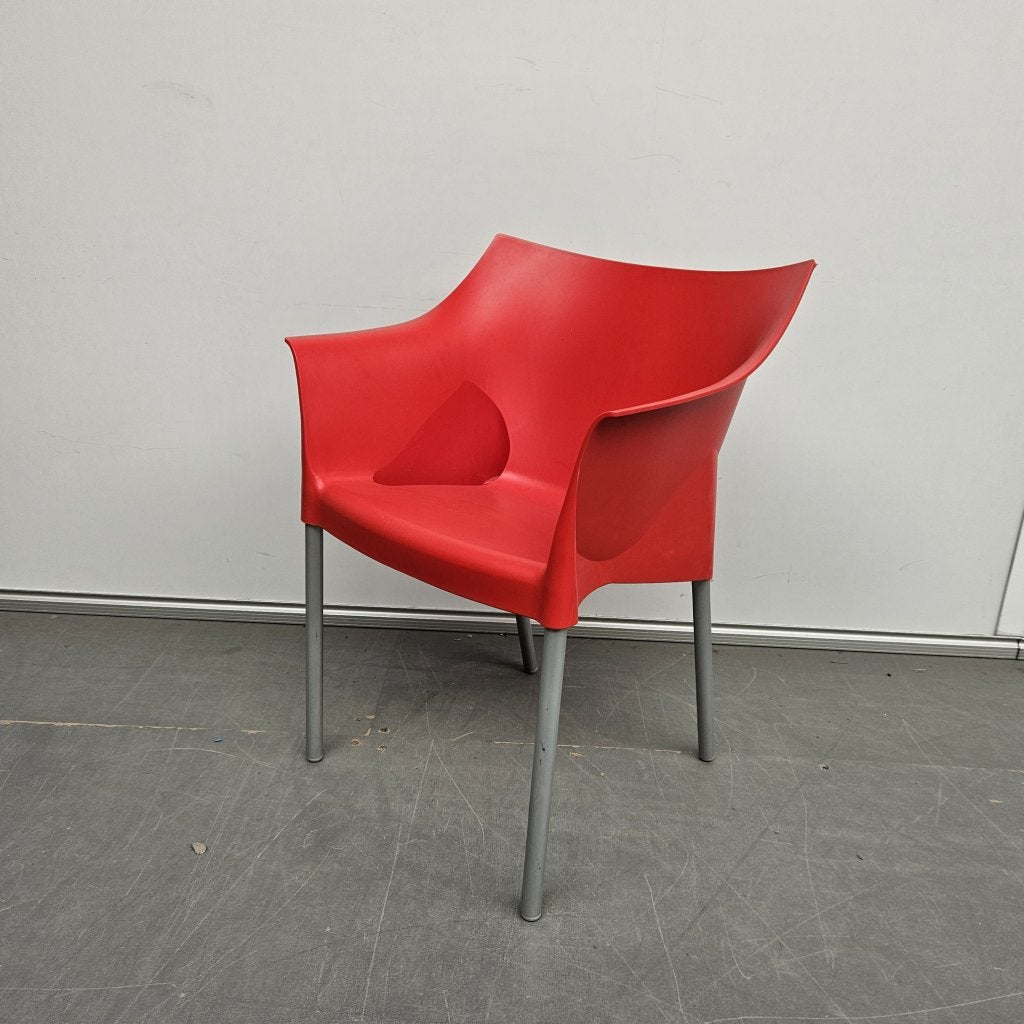 Papatya kunststof stoelen - rood, Apple, Gebruikt, Support@apple.com, Apple Park Way, Cupertino, California