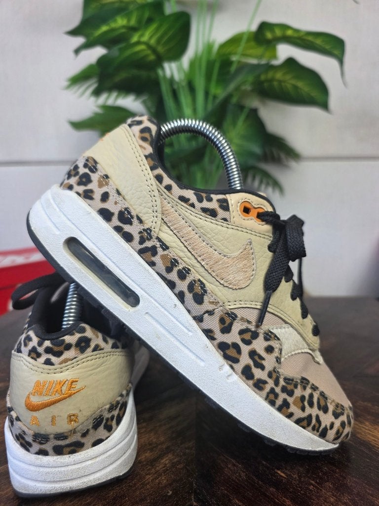 Nike Air Max 1 Leopard maat 38,5, Bruin, Nike, Ophalen of Verzenden, Nike