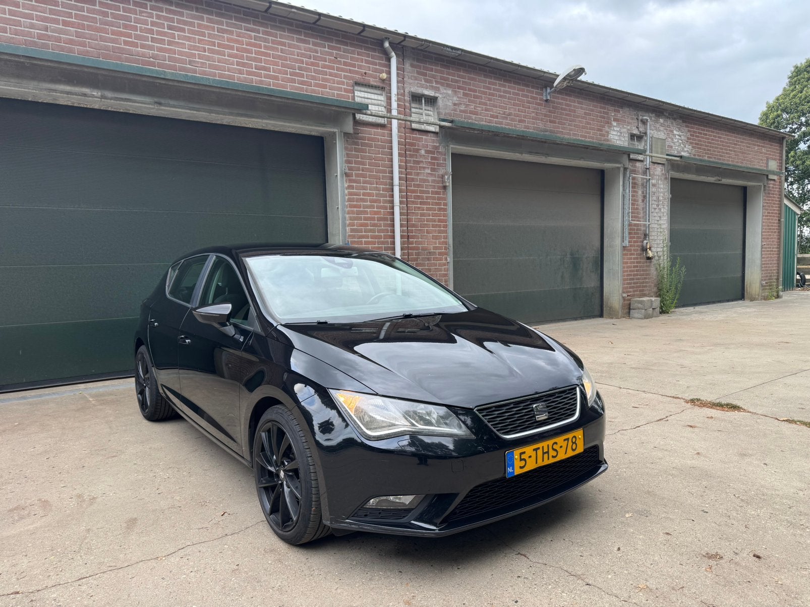 Seat Leon 1.2 TSI 2014 APK 7/27 Stoelverw. Lane assist, Auto's, Voorwielaandrijving, 4 cilinders, Leon, Origineel Nederlands