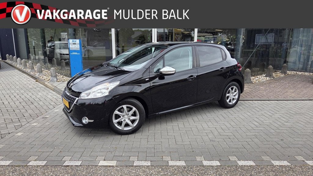 Peugeot 208 1.2 VTi Style, Voorwielaandrijving, Euro 5, Stof, Gebruikt