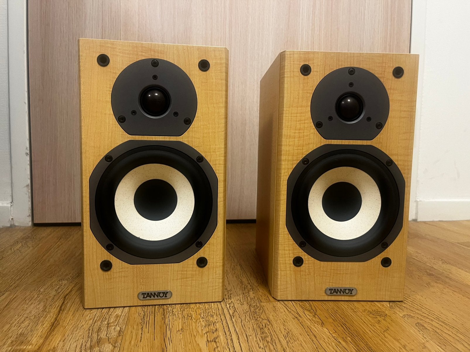 Tannoy Mercury MX 1 (set van 2), Zo goed als nieuw, 60 tot 120 watt, Boekenplank luidspreker, Ophalen