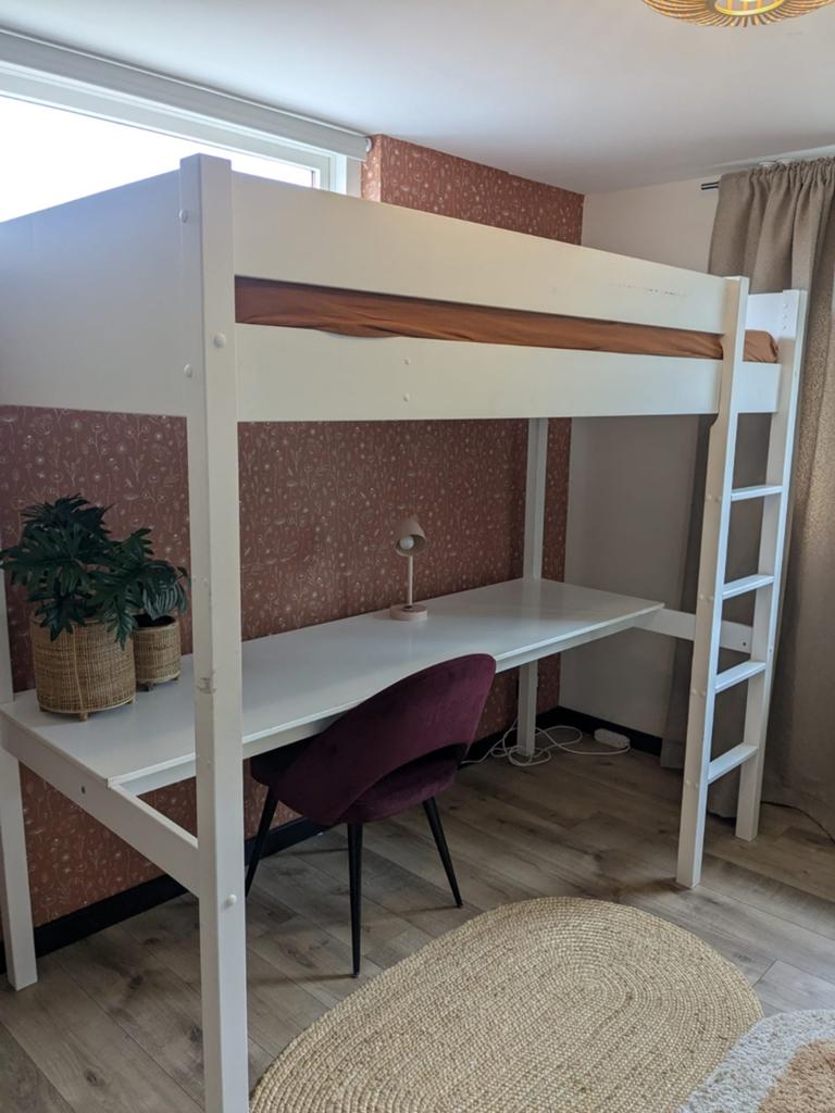 Hoogslaper met bureau - Petite Amélie, Huis en Inrichting, Slaapkamer | Stapelbedden en Hoogslapers, Ophalen, Gebruikt, Eenpersoons