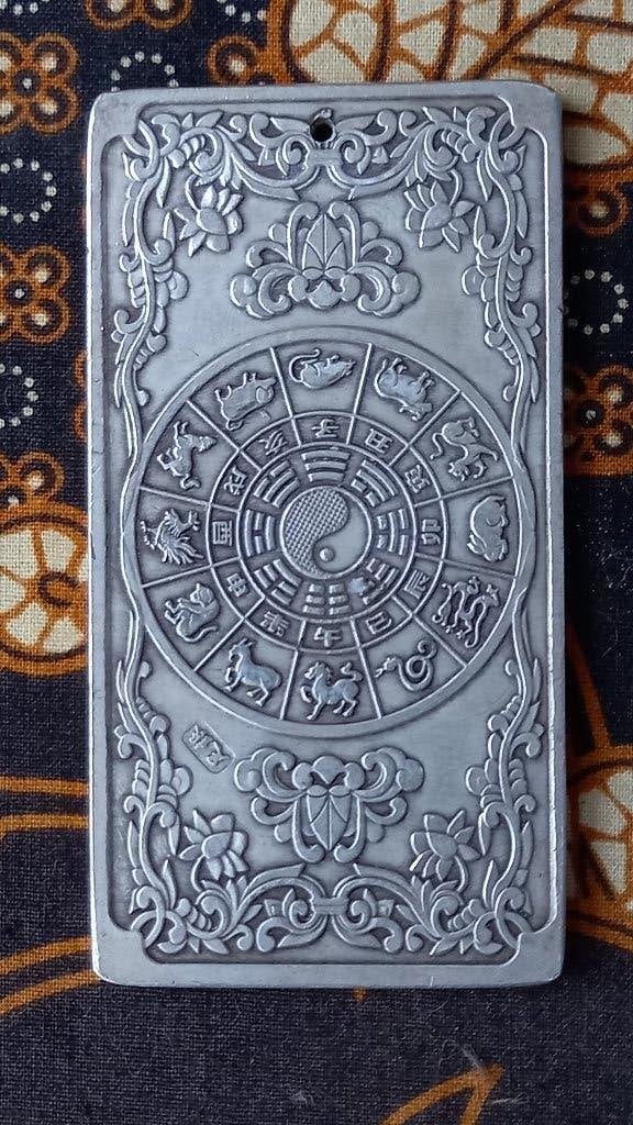 Prachtig oud Chinees zilverbrons amulet met de dierenriem., Antiek en Kunst, Zilver, Handgemaakt, Sieraad, Ophalen of Verzenden