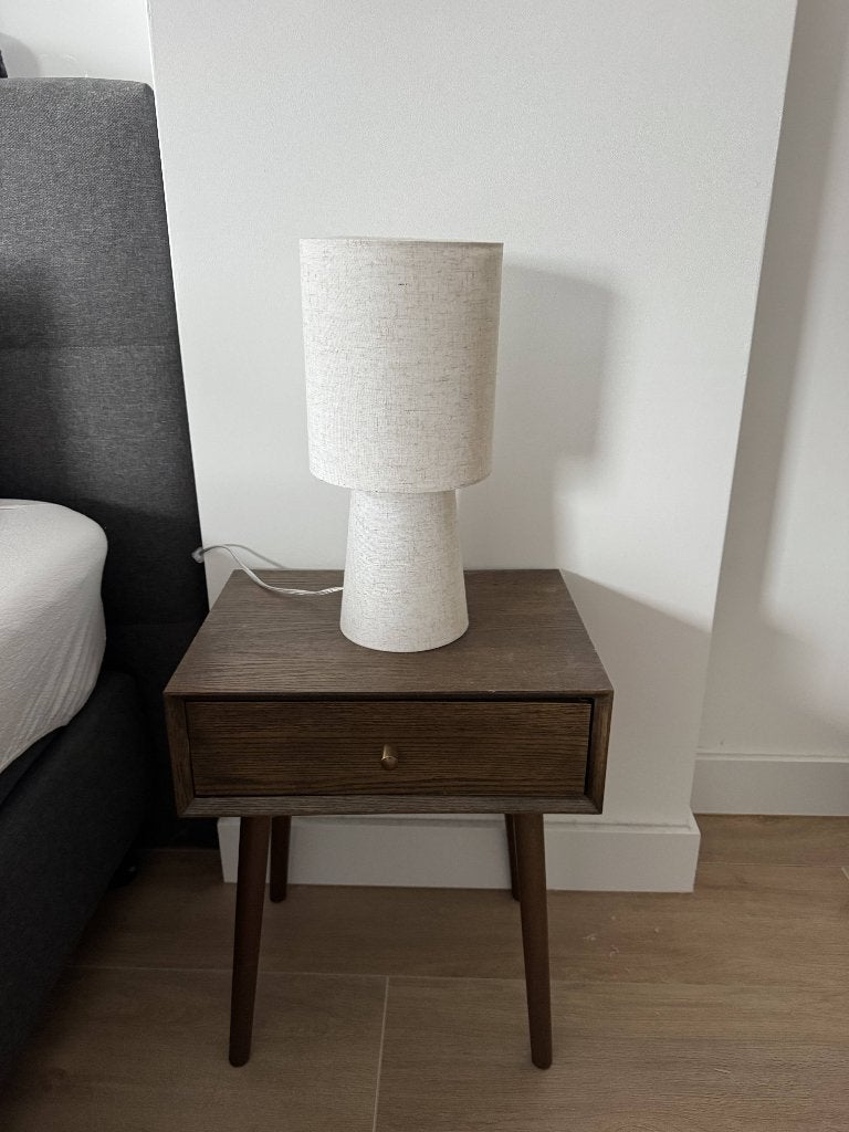 Nachtkastje HOKKSUND 1 lade donker eiken, Ophalen, Minder dan 45 cm, Zo goed als nieuw, Minder dan 55 cm
