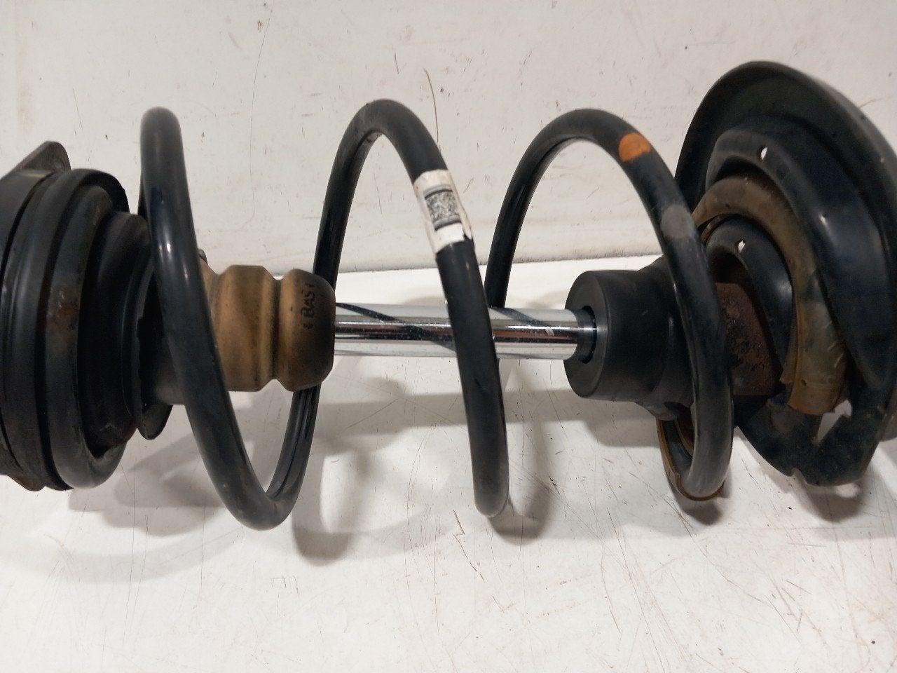 Veerpoot links voor Renault Clio, Auto-onderdelen, Onderdelen@venauto.nl, Van der Ven Autorecycling B.V., Gebruikt, Ettenseweg 76, 4706 PB Roosendaal, The Netherlands