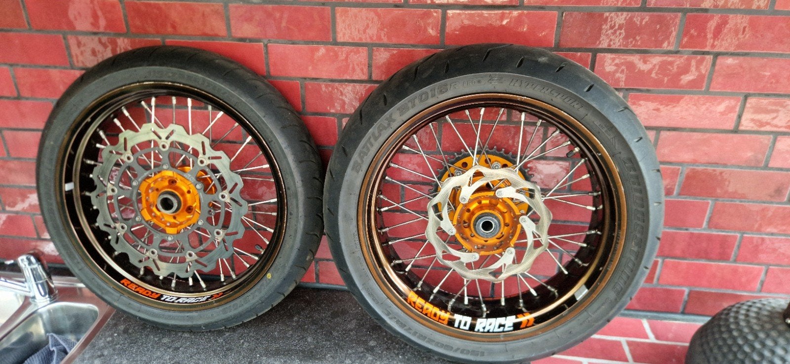 Complete set supermotard wielen met beringer voorrem ktm, Motoren, Ophalen of Verzenden