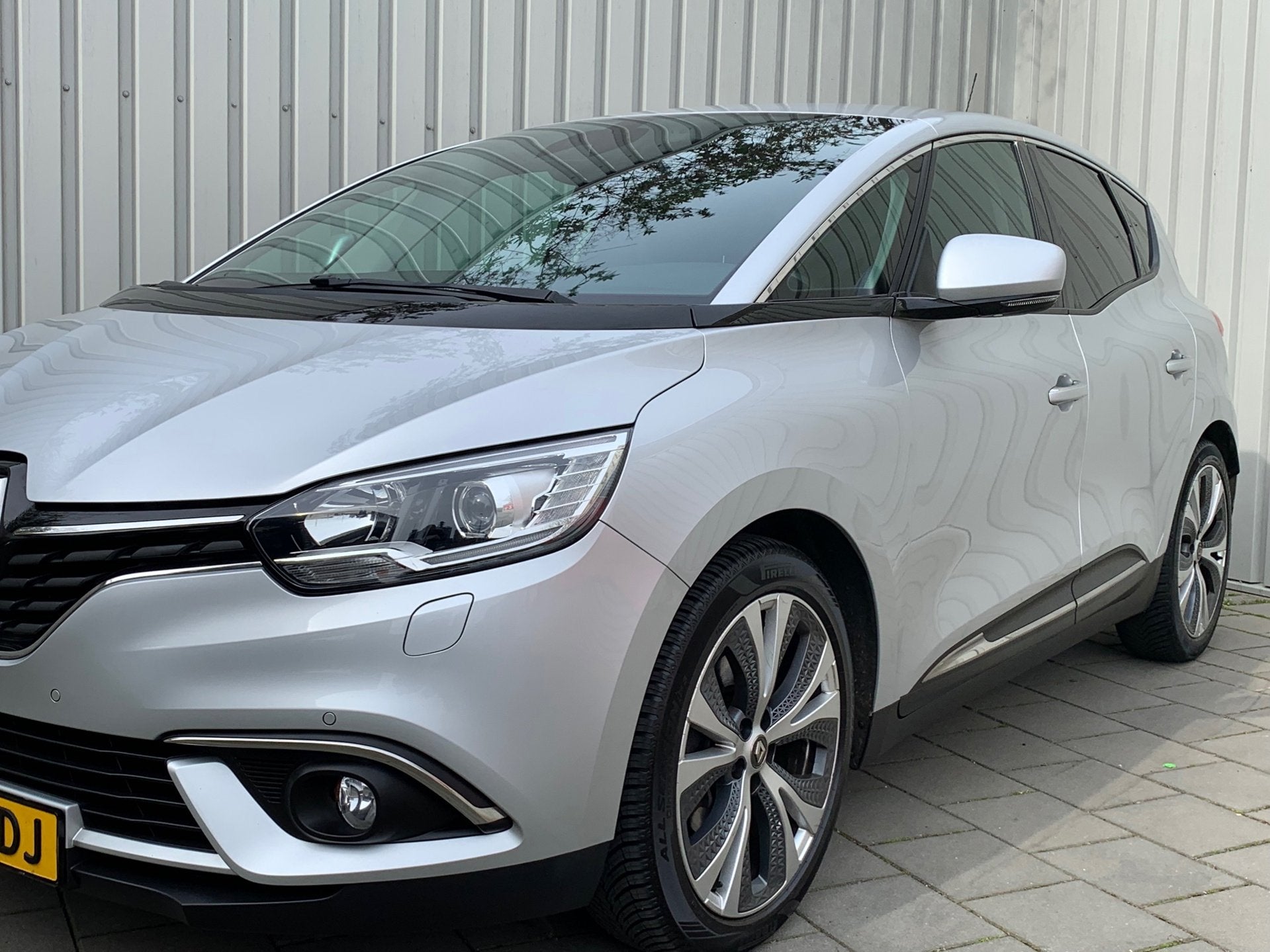 Renault Scénic 1.3 TCe Intens|Navigatie|Climate Control|, Auto's, Renault, Voorwielaandrijving, Dealer onderhouden, Gebruikt, 1850 kg