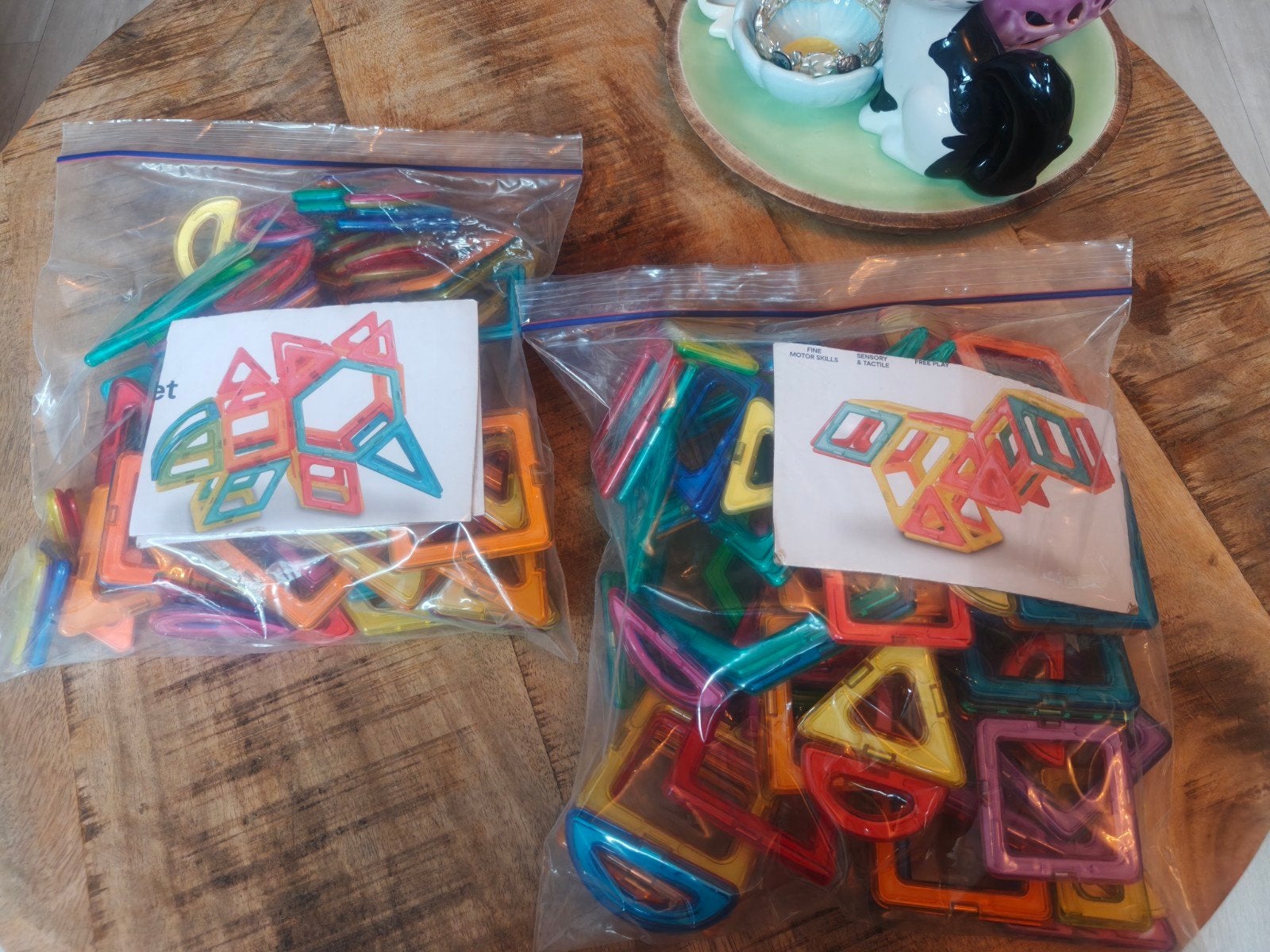 Magnetische tegels - Bouw en speel, Kinderen en Baby's, Speelgoed | Bouwstenen, Ophalen of Verzenden, Zo goed als nieuw, Overige merken