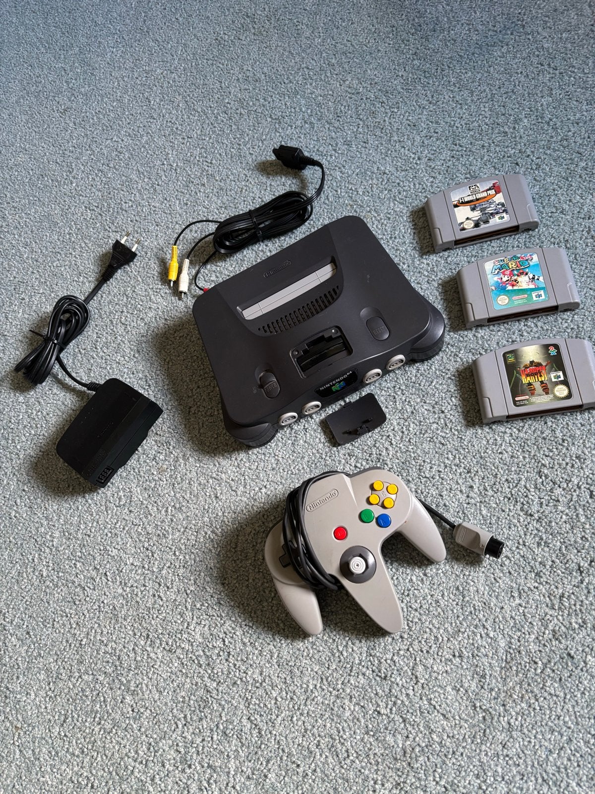 Nintendo 64 Console met 1 Controller en 3 Games, Spelcomputers en Games, Spelcomputers | Nintendo 64, Nintendo, _, _, Ophalen of Verzenden