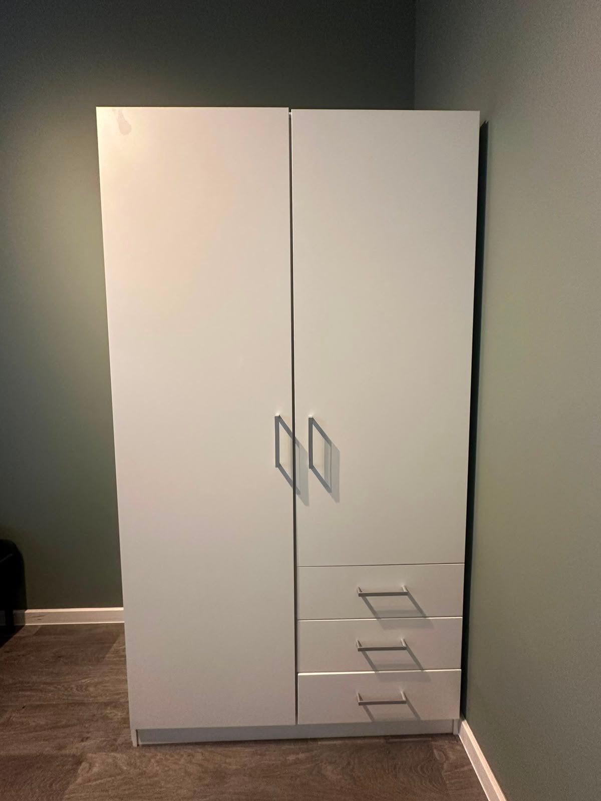 White JYSK Wardrobe / Witte JYSK kledingkast, Huis en Inrichting, Kasten | Kledingkasten, Ophalen, 50 tot 100 cm, Zo goed als nieuw