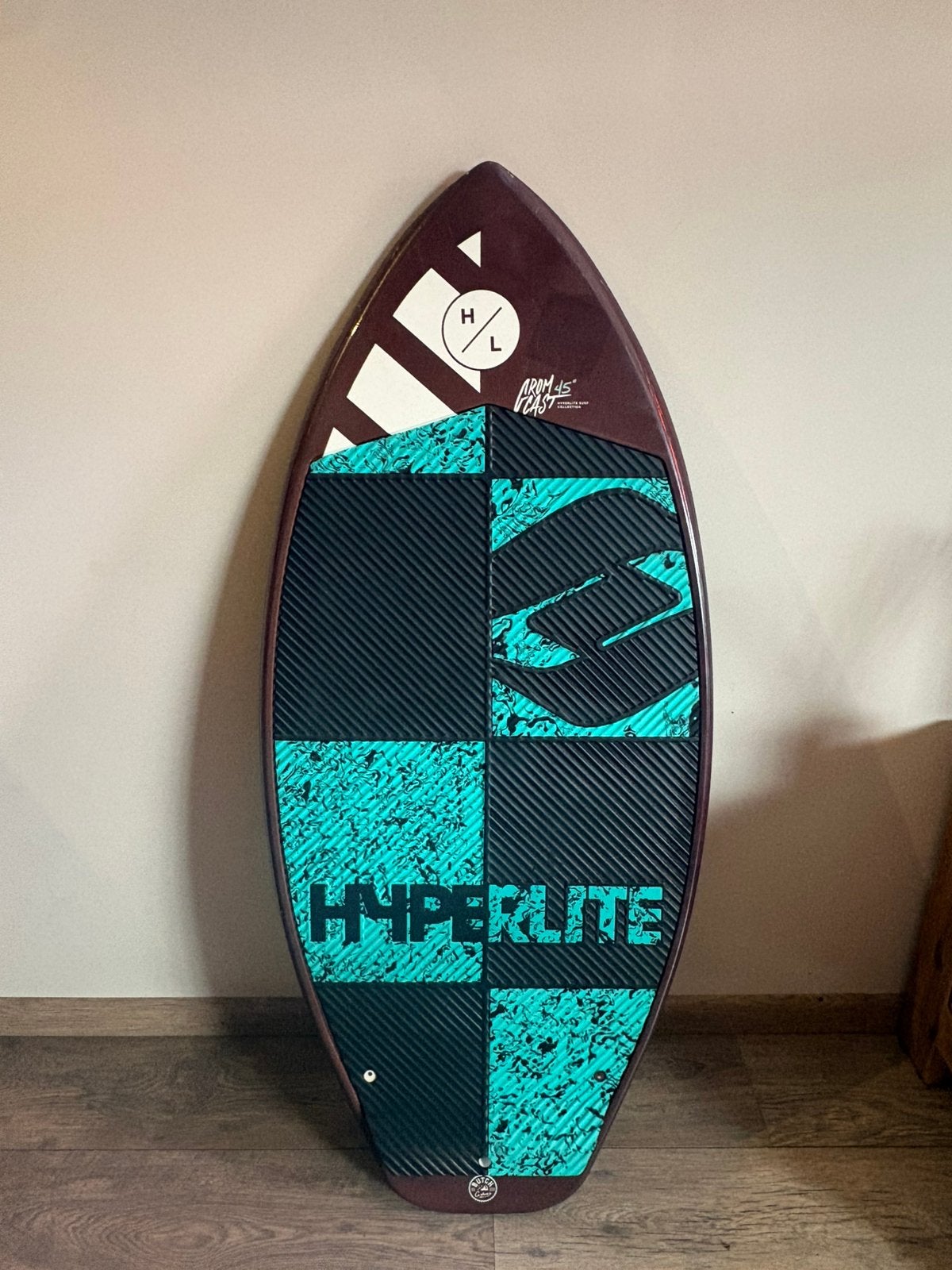 Wakesurf board - hyperlite gromcast 45, Ophalen, Zo goed als nieuw