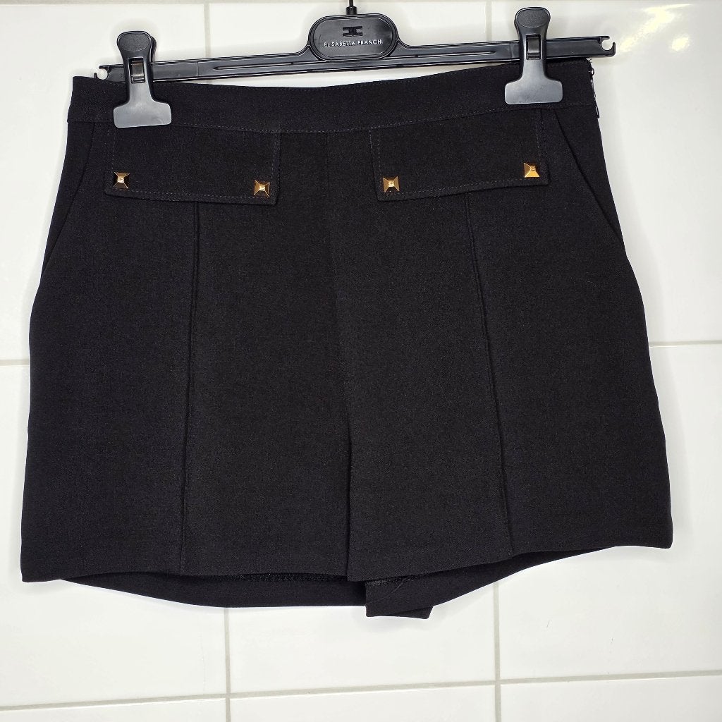 Elisabetta Franchi Zwarte Shorts met Gouden Details mt 36, Elisabetta Franchi, Zwart, Ophalen of Verzenden, Zo goed als nieuw