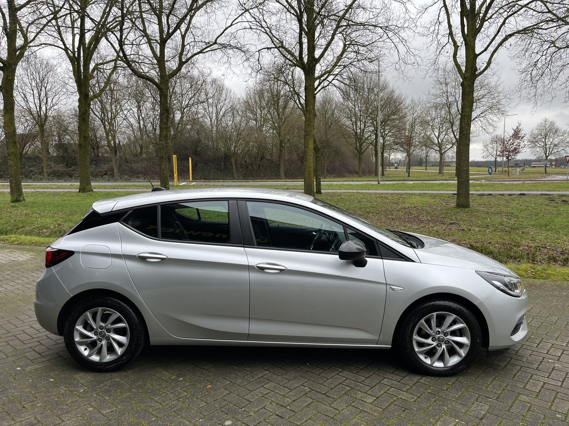 Opel Astra 1.2 Business Edition | AIRCO | CAM | CARPLAY | CR, Auto's, Voorwielaandrijving, Stof, Gebruikt, Euro 6