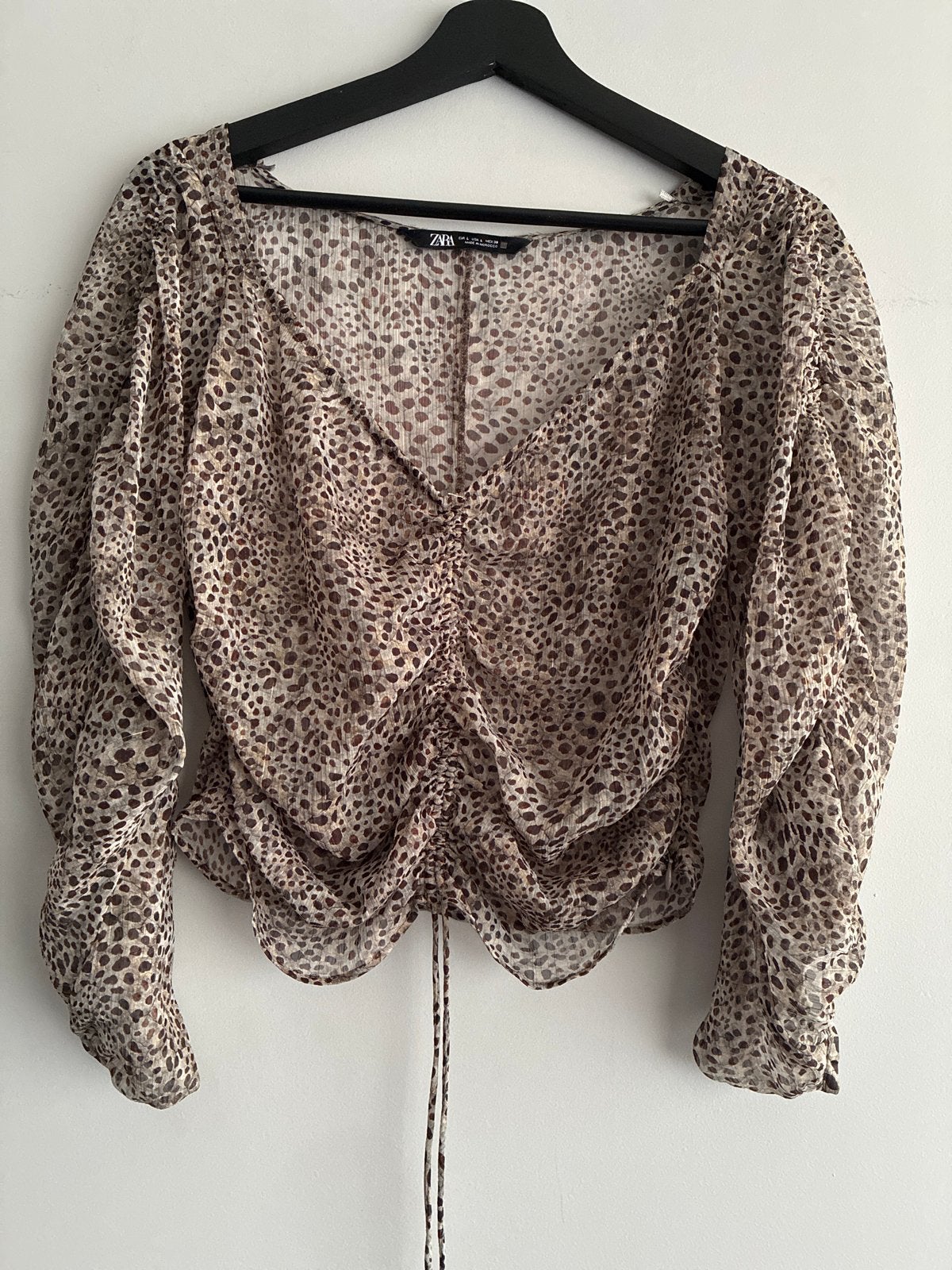 Zara Blouse met dierenprint en pofmouwen, Ophalen of Verzenden, Zo goed als nieuw, Maat 42/44 (L), Bruin