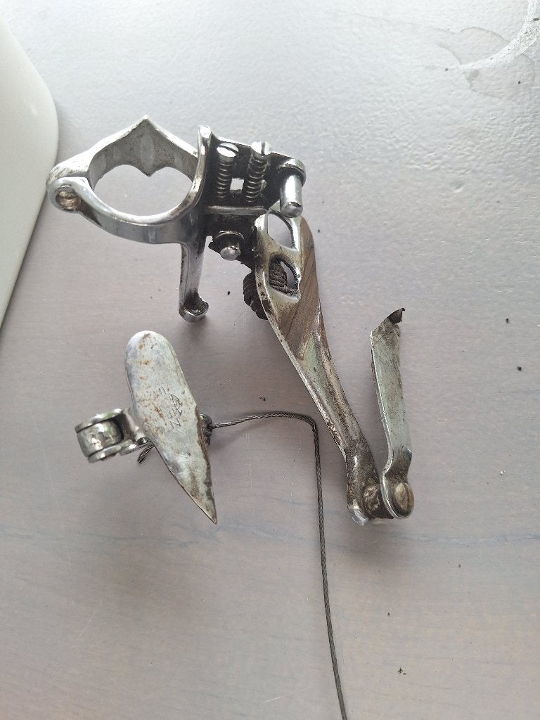 Defecte voorderailleur ZEUS, Gebruikt, Overige materialen, Ophalen of Verzenden, Derailleur of Ketting