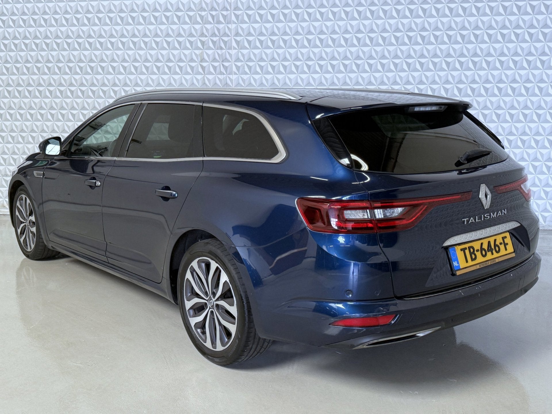 Renault Talisman Estate 1.6 dCi Intens / EXPORT PRIJS! (2017, Auto's, Gebruikt, 4 cilinders, 1850 kg, Blauw