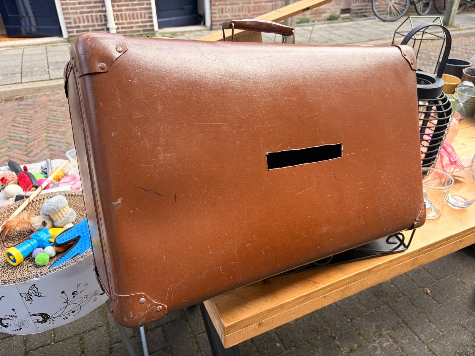 Vintage bruine koffer met gleuf - ideaal voor bruiloft, 60 tot 70 cm, Gebruikt, Hard kunststof, Slot