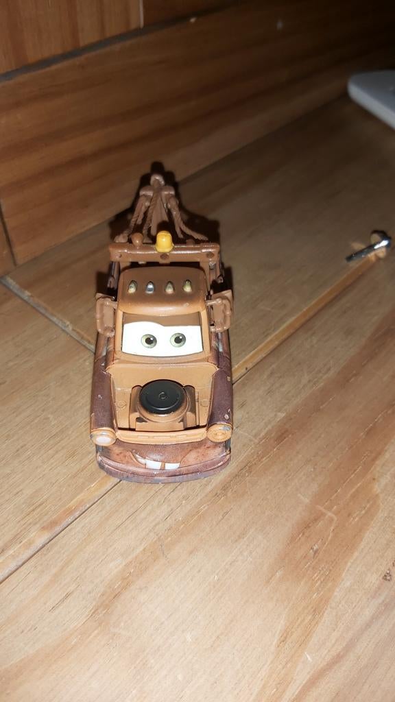 Disney Cars Takel (Mater) speelgoedauto, Kinderen en Baby's, Speelgoed | Speelgoedvoertuigen, Verzenden, Gebruikt