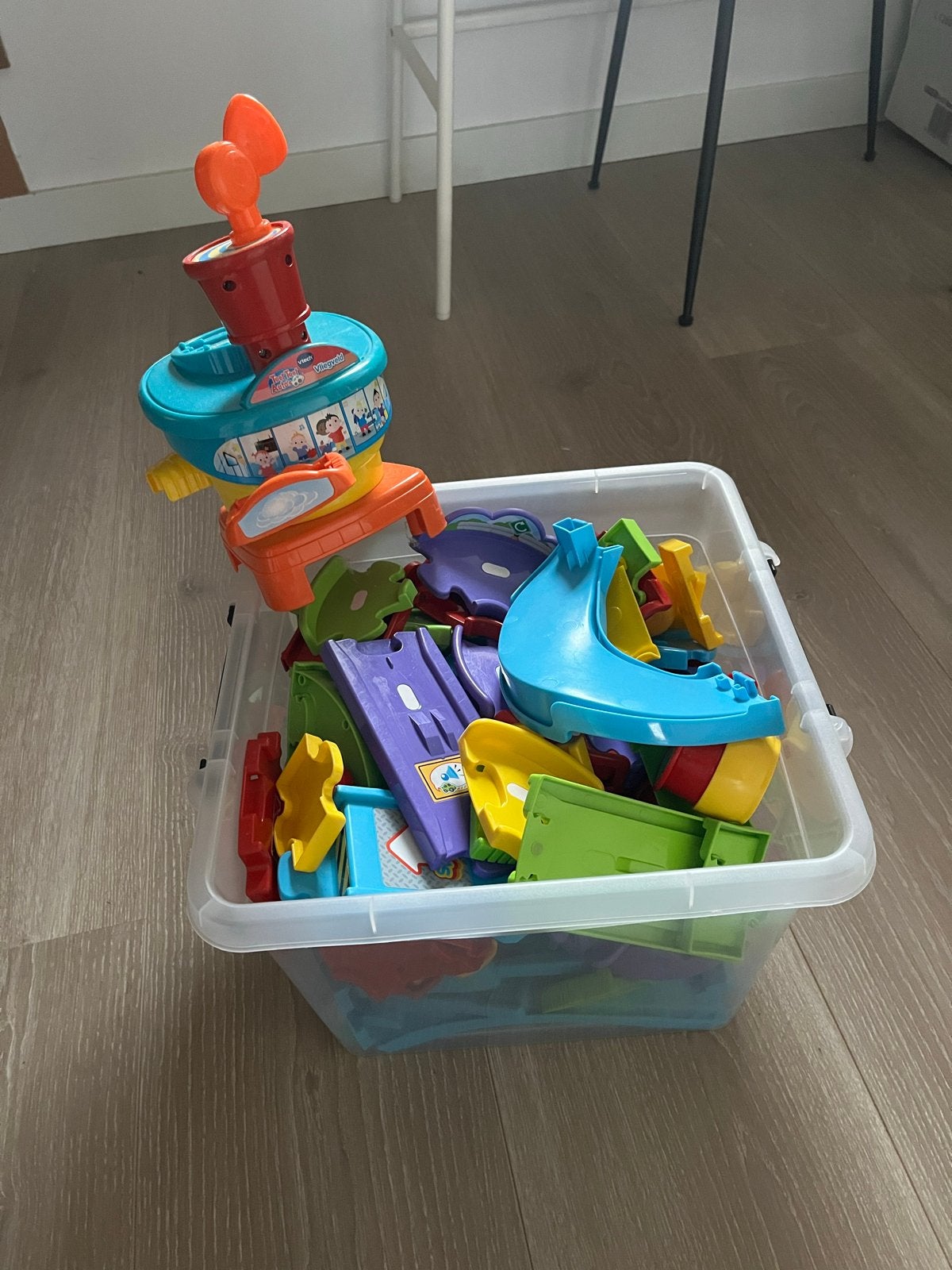 VTech Toet Toet Auto's Vliegveld met veel extra banen, Ophalen of Verzenden, Gebruikt, 0 tot 6 maanden