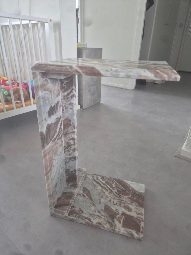 Marmeren bijzettafel, Huis en Inrichting, Tafels | Bijzettafels, 45 tot 60 cm, Minder dan 55 cm, Rond, Ophalen of Verzenden