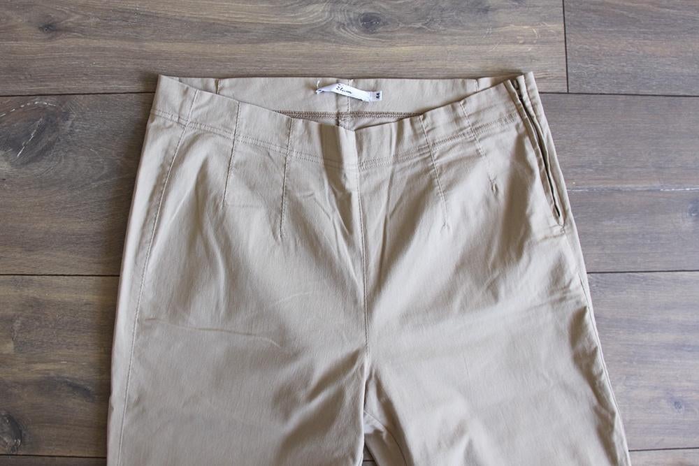 Mooie Miss Etam Broek 531 (Maat 44) - 531 € 15,-, Beige, Maat 42/44 (L), Ophalen of Verzenden, Zo goed als nieuw
