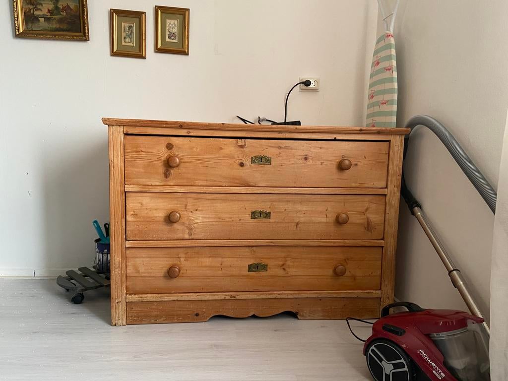 Massief houten linnenkast, Ophalen, Zo goed als nieuw, 25 tot 50 cm