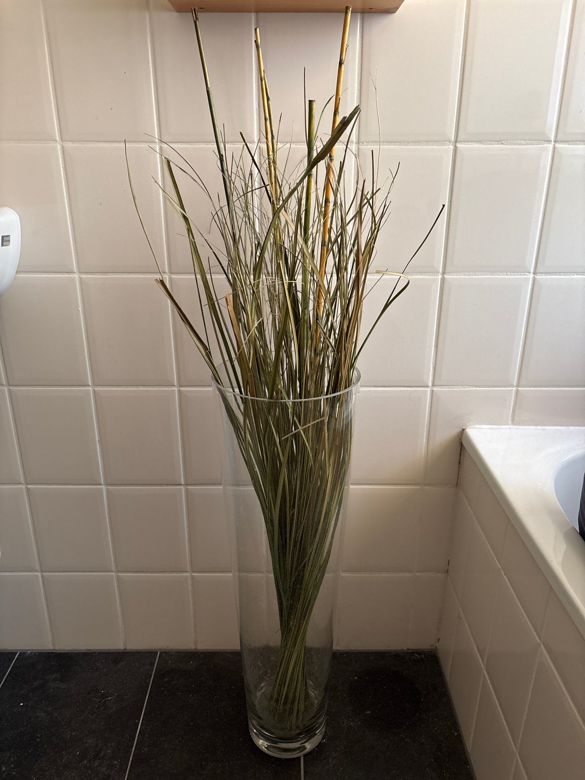 Grote glazen vaas met gedroogde grassen, Ophalen, Transparant, Geschikt voor droogbloemen, Glas