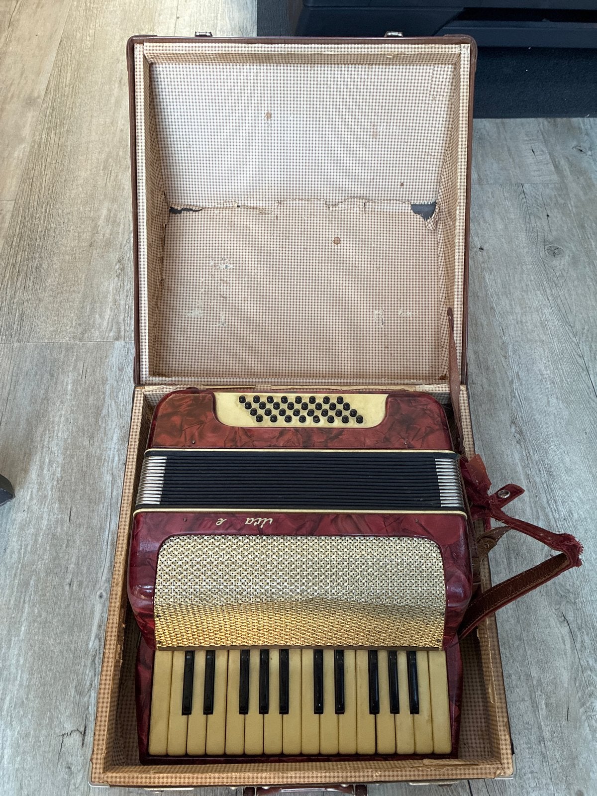 Mirandelli Accordeon met koffer - Vintage Toetsaccordeon, Overige merken, Gebruikt, Overige formaten, Met koffer