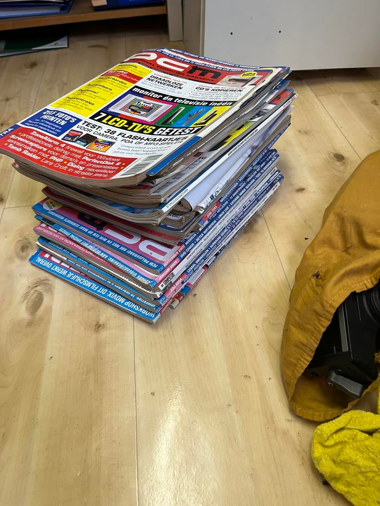 Ca. 30 Computer Totaal en PCM tijdschriften, Boeken, Tijdschriften en Kranten, Ophalen of Verzenden, Gelezen, Overige typen