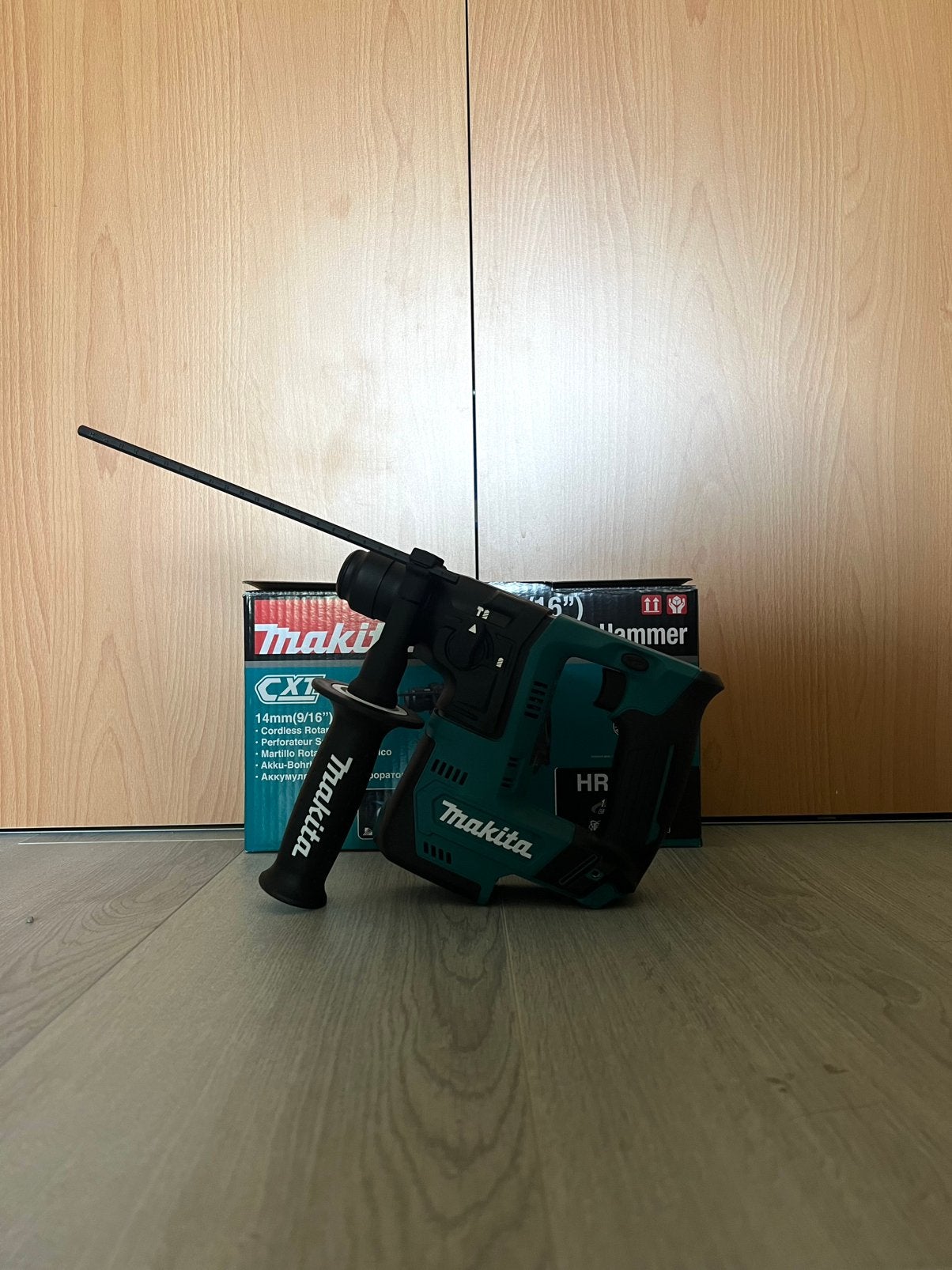 Makita HR140DZ Rotary hammer drill., Ophalen of Verzenden, Zo goed als nieuw