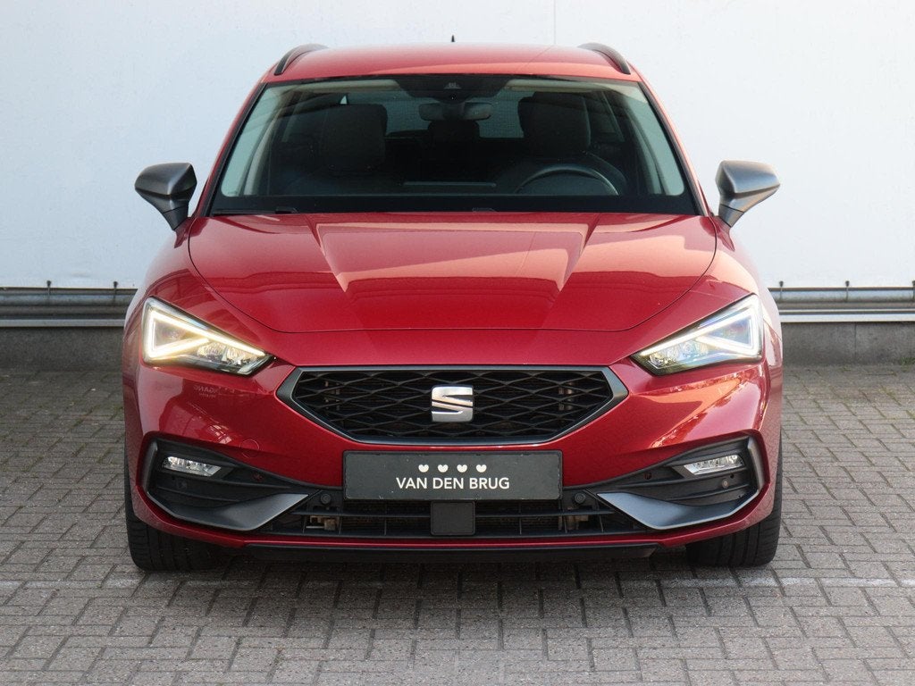 SEAT Leon Sportstourer 1.4 TSI eHybrid PHEV FR | Trekhaak |, Auto's, Seat, 1556 kg, Stof, Gebruikt, Euro 6