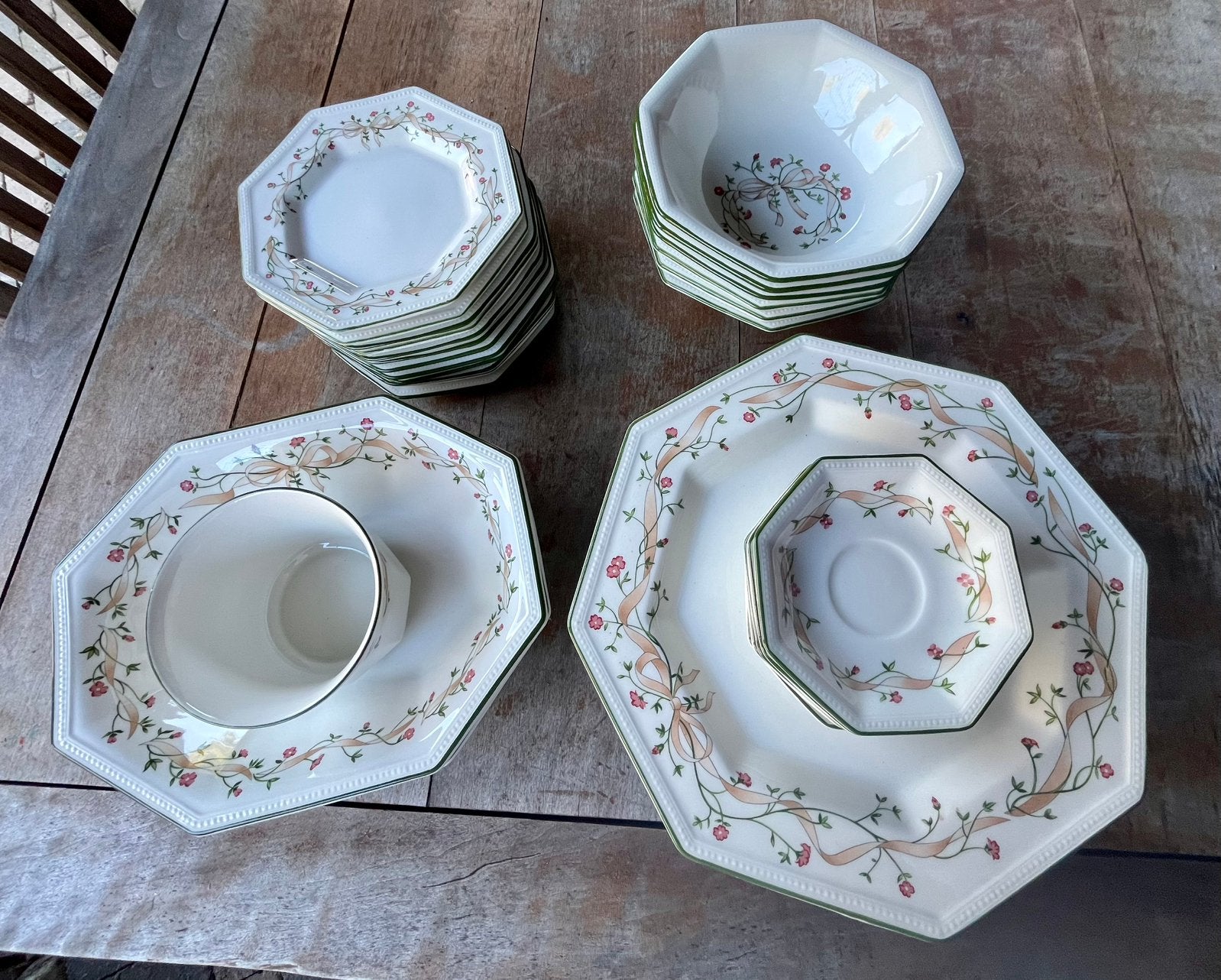 Delen Engels kerst servies, Ophalen