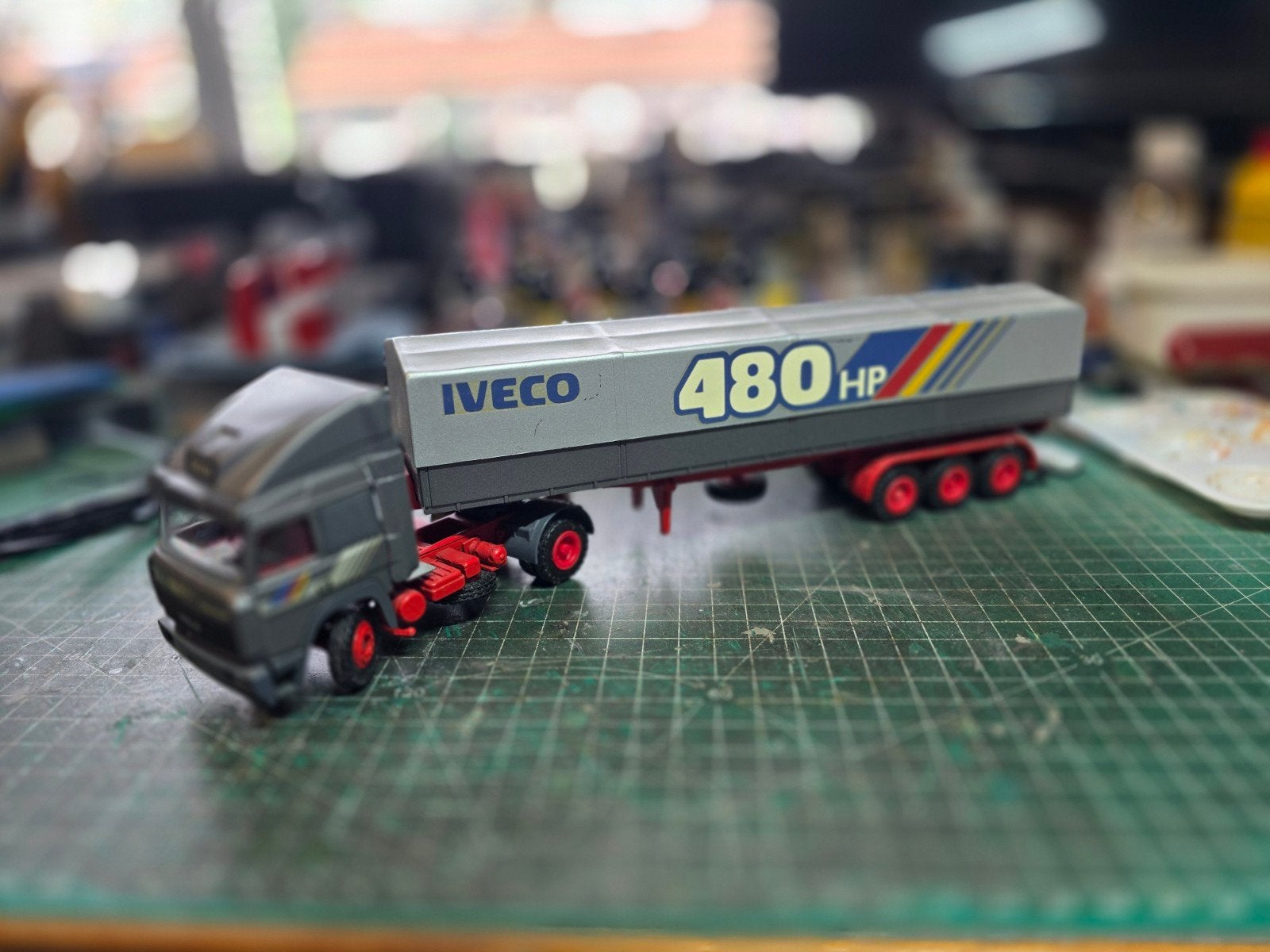 Iveco Turbostar, Hobby en Vrije tijd, Modelauto's | 1:50, Ophalen of Verzenden, Zo goed als nieuw, Bus of Vrachtwagen, Conrad
