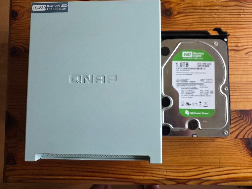 QNap TS230 - 1TB, Ophalen, Zo goed als nieuw