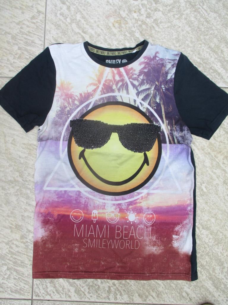 T-shirt Smiley world maat 158 / 164 donker blauw shirt, C&A, Ophalen of Verzenden, Zo goed als nieuw, Shirt of Longsleeve