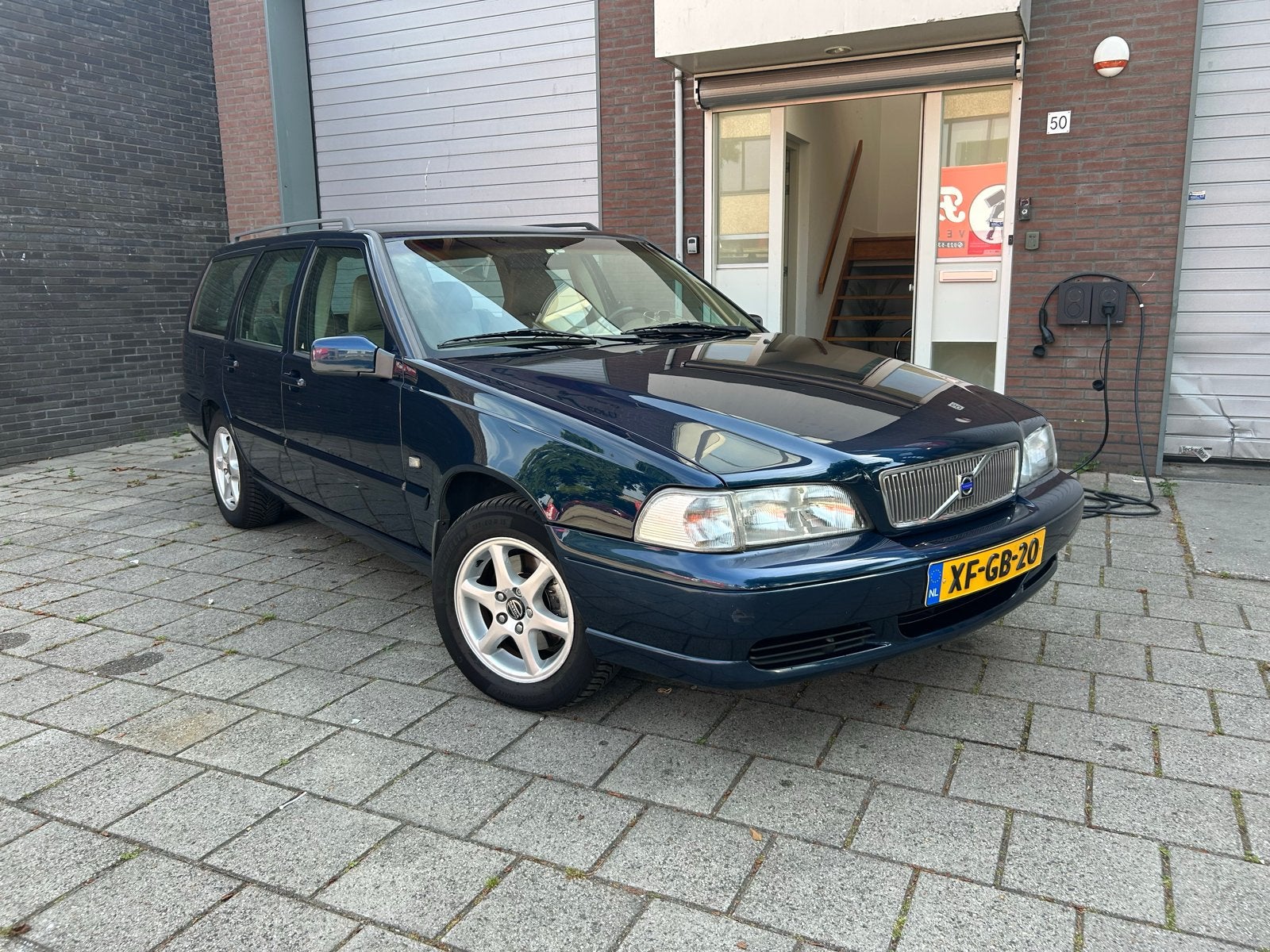Volvo V70 2.5 1998 (classic), foto 3