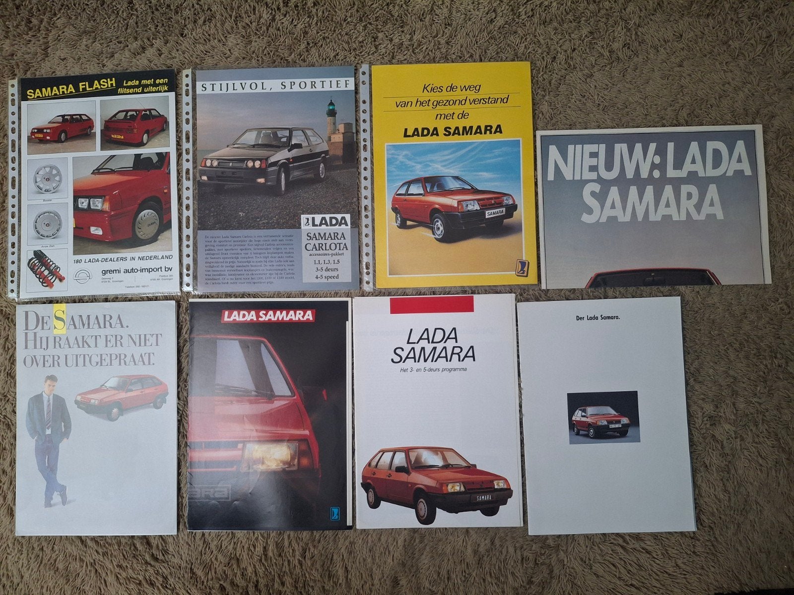 Lot autofolders Lada Samara, Verzenden