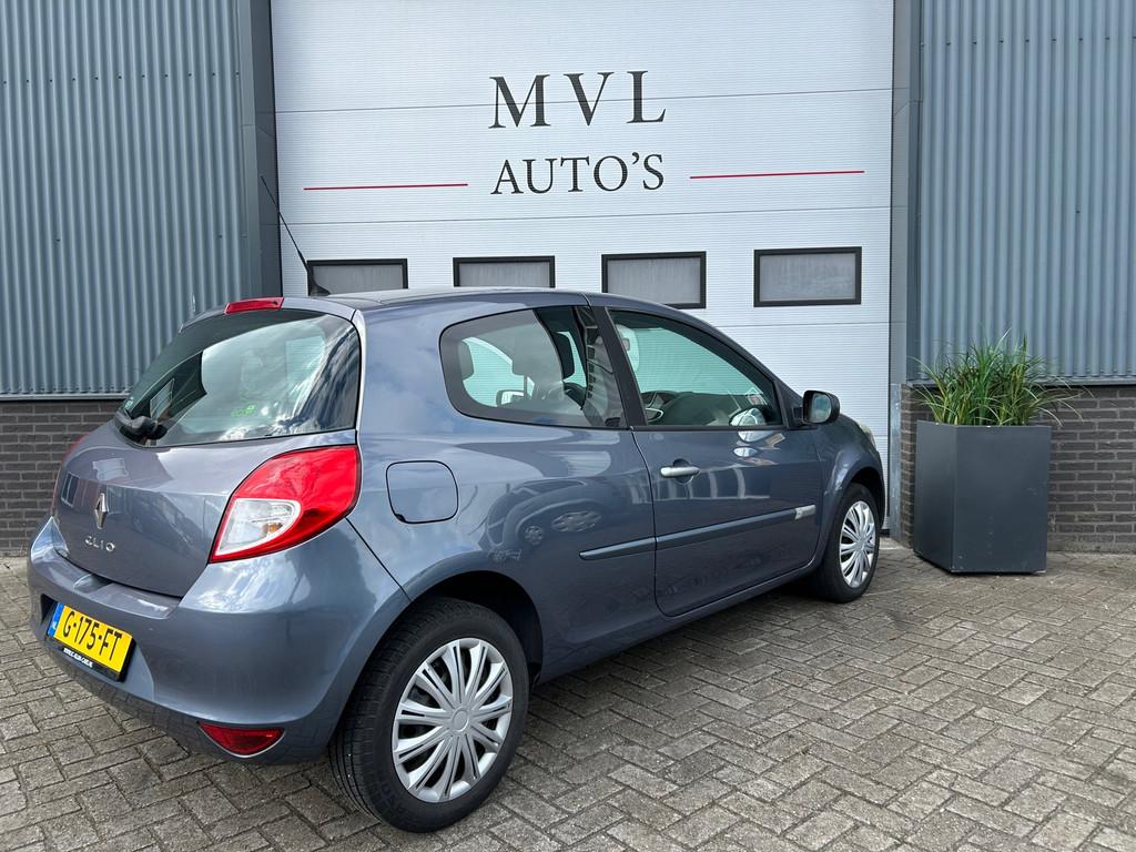 Renault Clio 1.2 Sélection Business / nieuwe apk, Voorwielaandrijving, 535 kg, Gebruikt, 4 cilinders