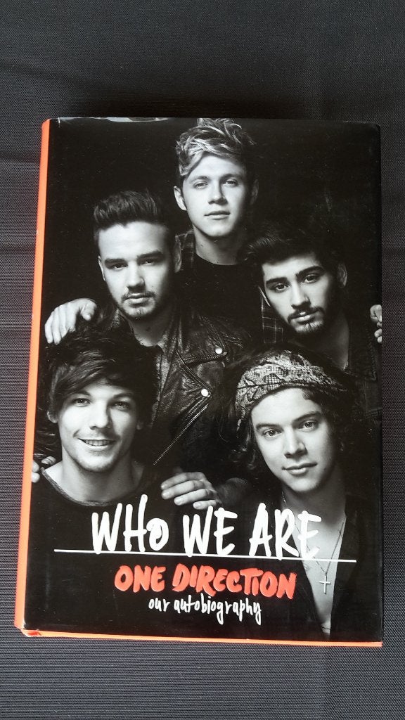 One Direction: Who We Are Our Autobiography hardcover, Boeken, Ophalen of Verzenden, Gelezen