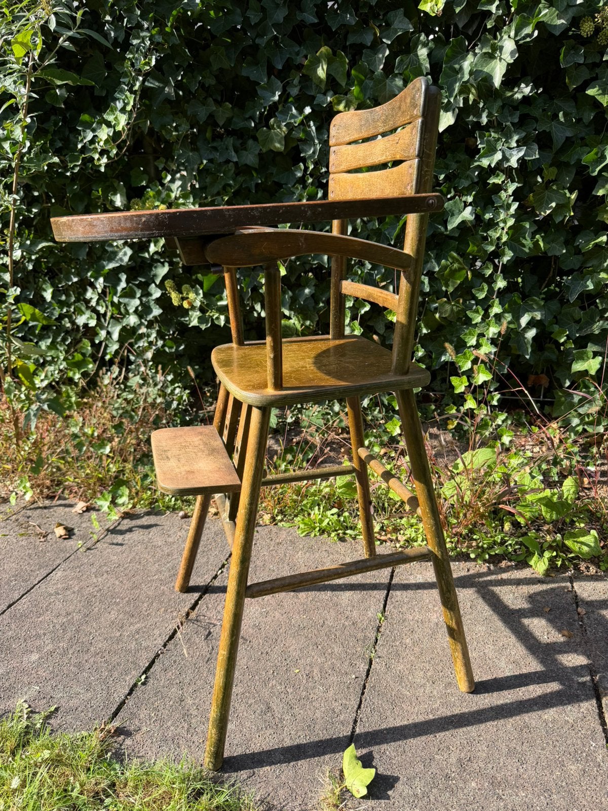 Kinderstoel, groen, hout, gratis op te halen, NIJMEGEN, Kinderen en Baby's, Ophalen, Gebruikt, Overige typen, Afneembaar eetblad