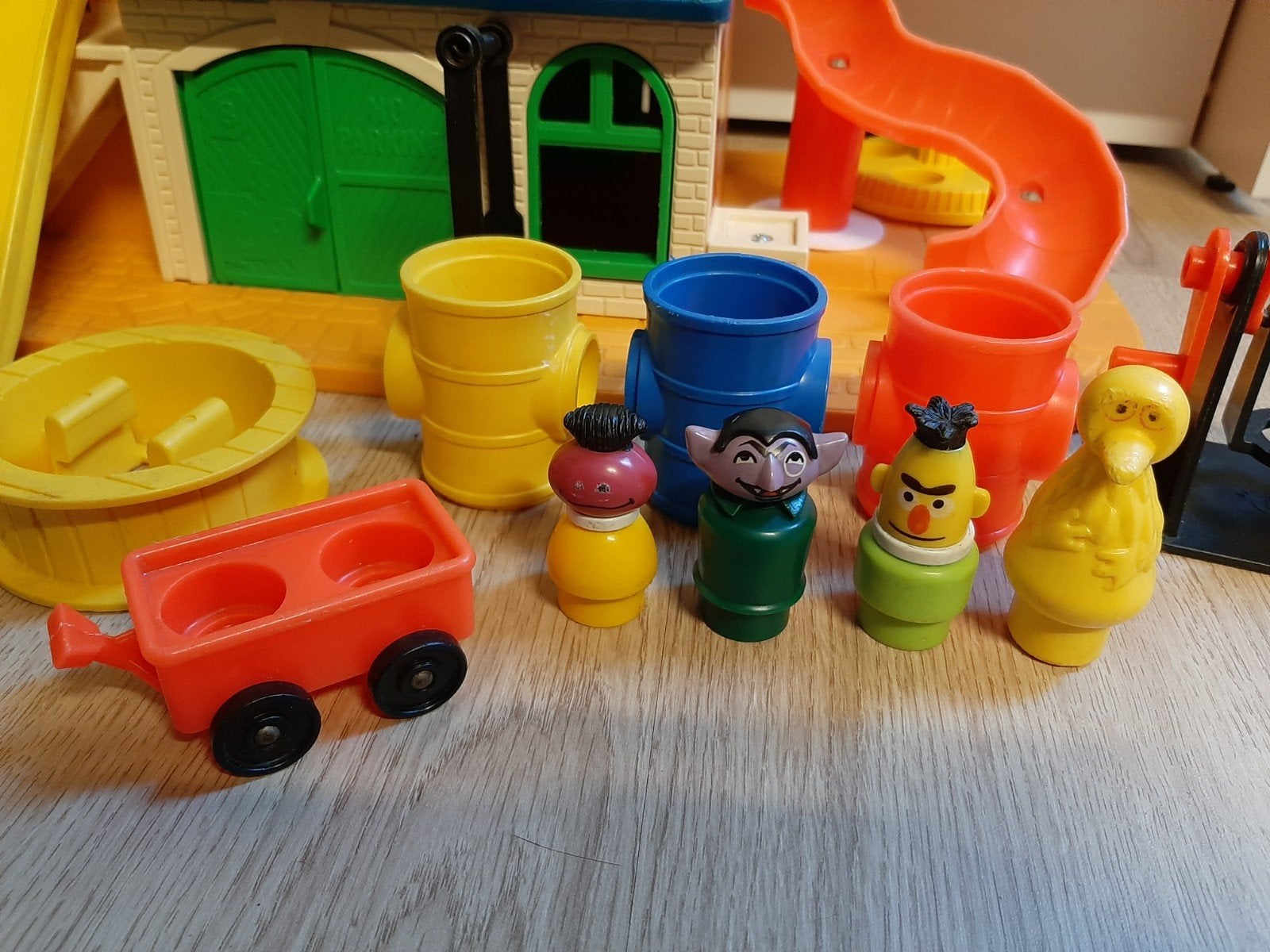 Fisher price Sesamstraat clubhouse, Ophalen of Verzenden, Speelset