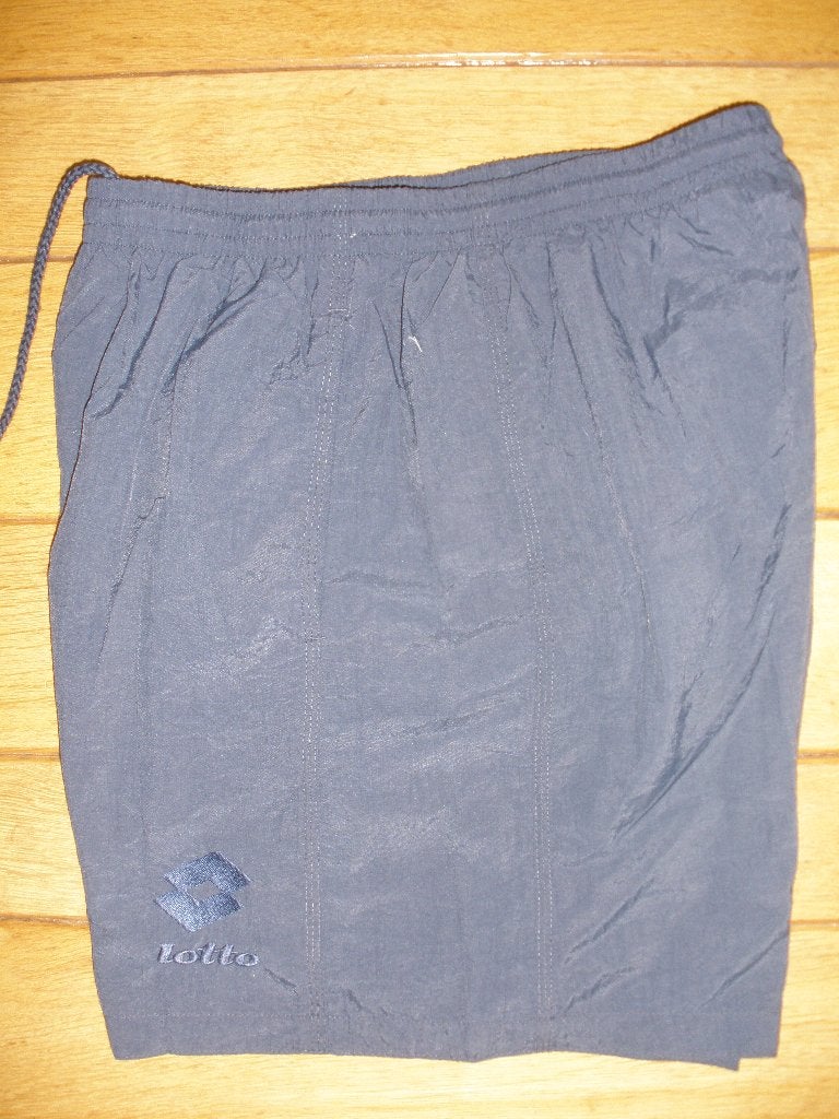 LOTTO tennisbroekje donker blauw maat M, Kleding | Heren, Sportkleding, Lotto, Ophalen of Verzenden, Zo goed als nieuw, Maat 48/50 (M)
